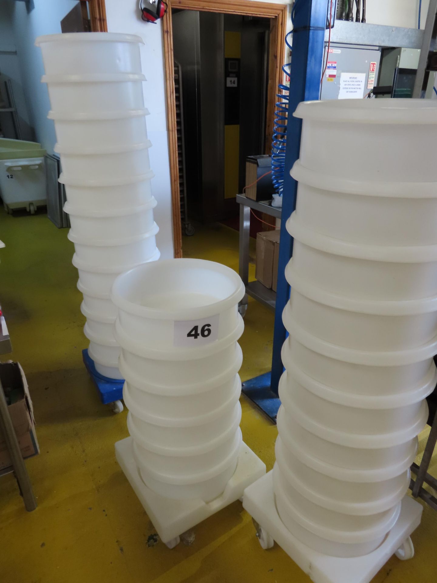 28 X WHITE PLASTIC TUBS.