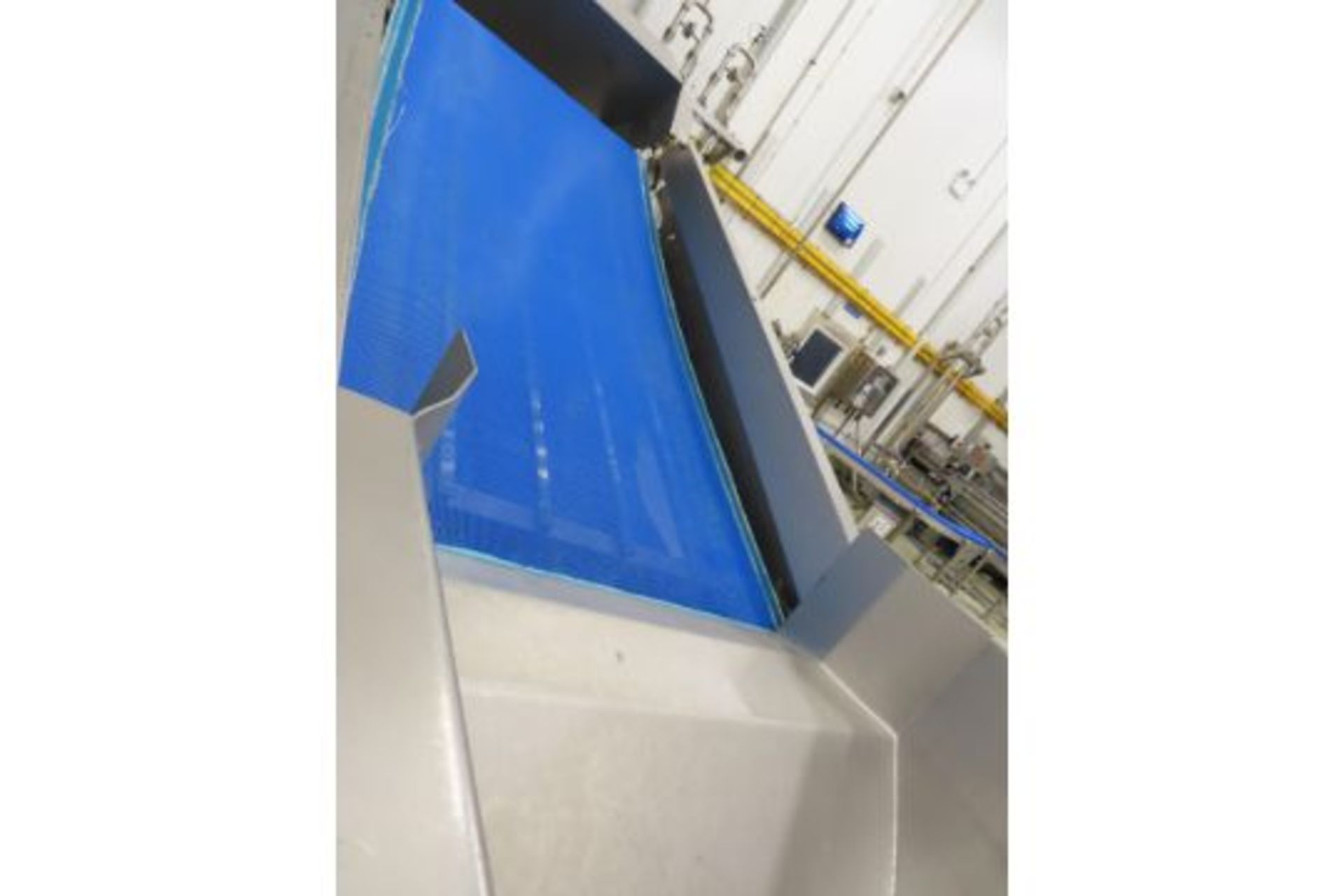 KRONEN GEWA 4000V+ FLUME WASHER AND WATER FILTRATION SYSTEM. - Image 5 of 5