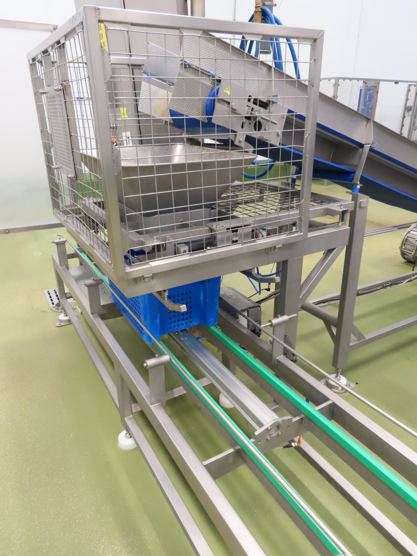 FELTRACON CRATE WEIGHING UP/FILLING SYSTEM. - Image 2 of 5