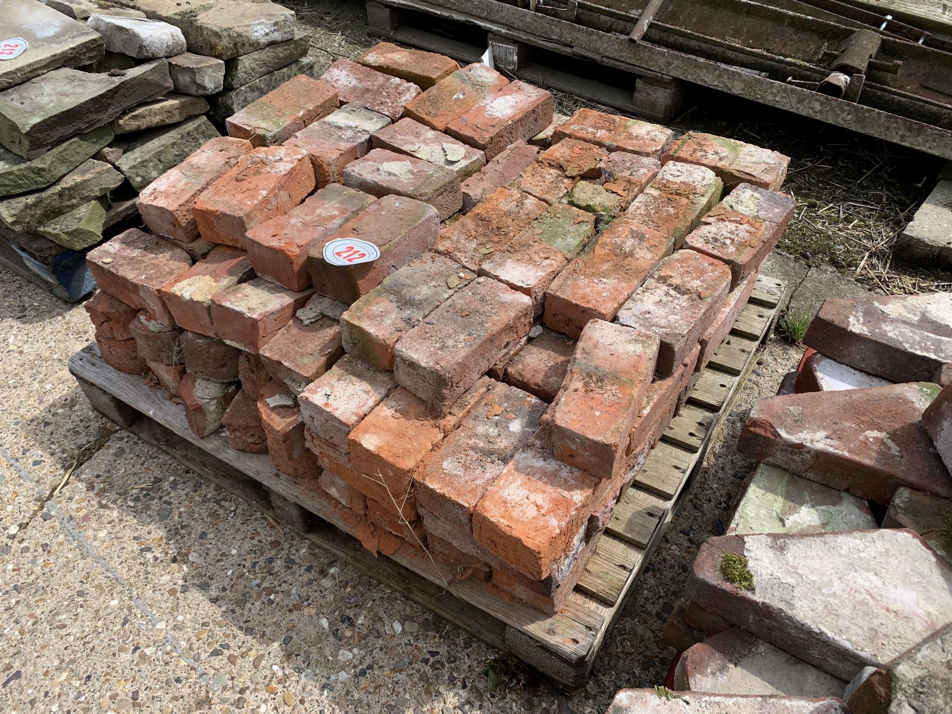 NO VAT Pallet of bricks