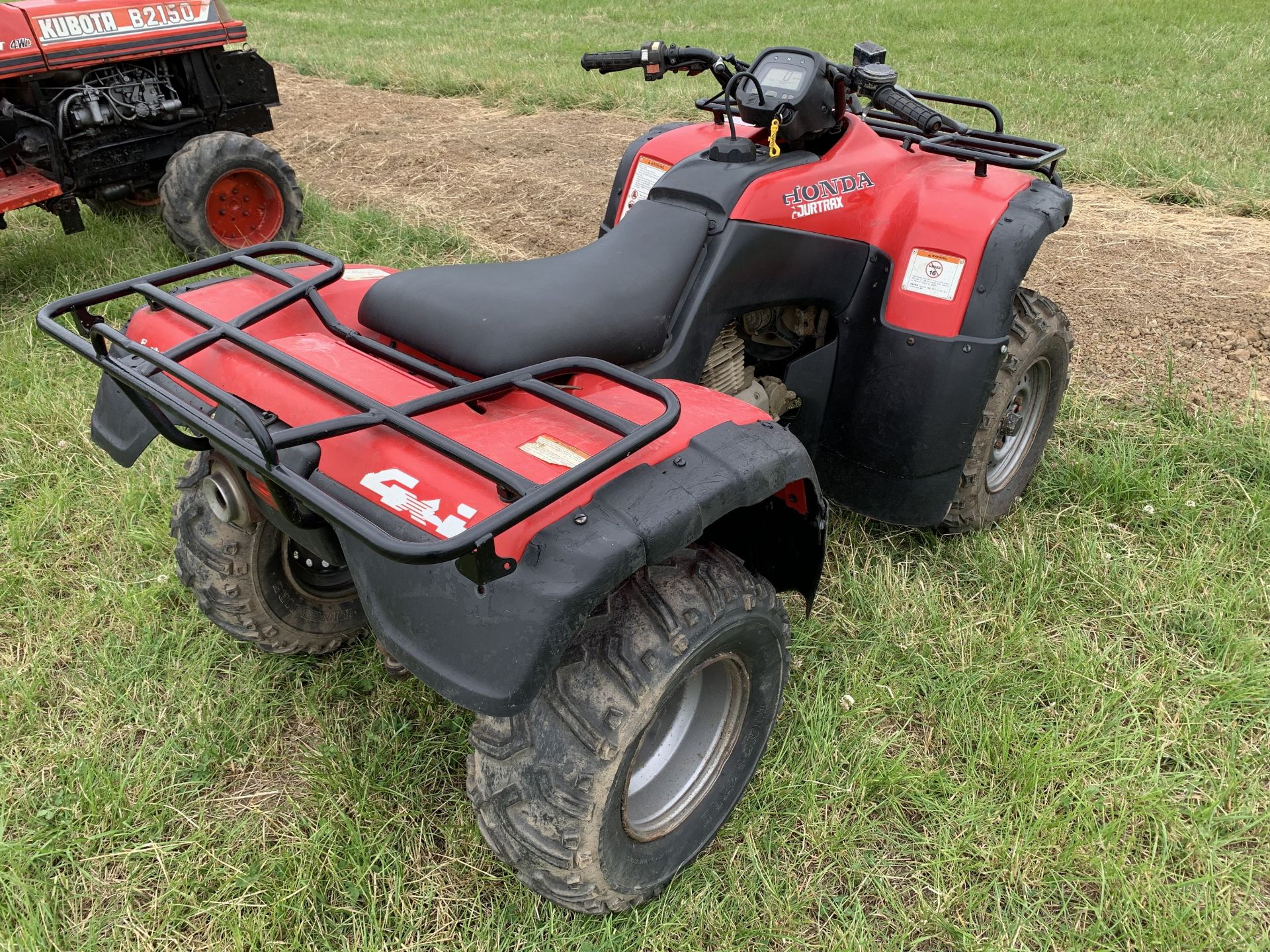 Honda Fourtrax quad bike, 9505km, 1454hrs, not road registered - Image 3 of 3