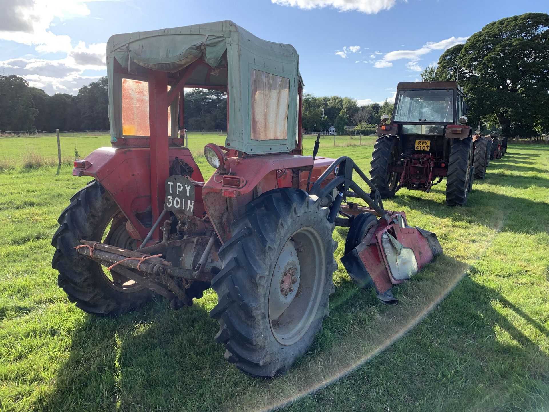 Massey Ferguson 135 tractor with loader & cab, TPY 301H, 5172hrs indicated, 1 owner from new, comes - Image 7 of 8