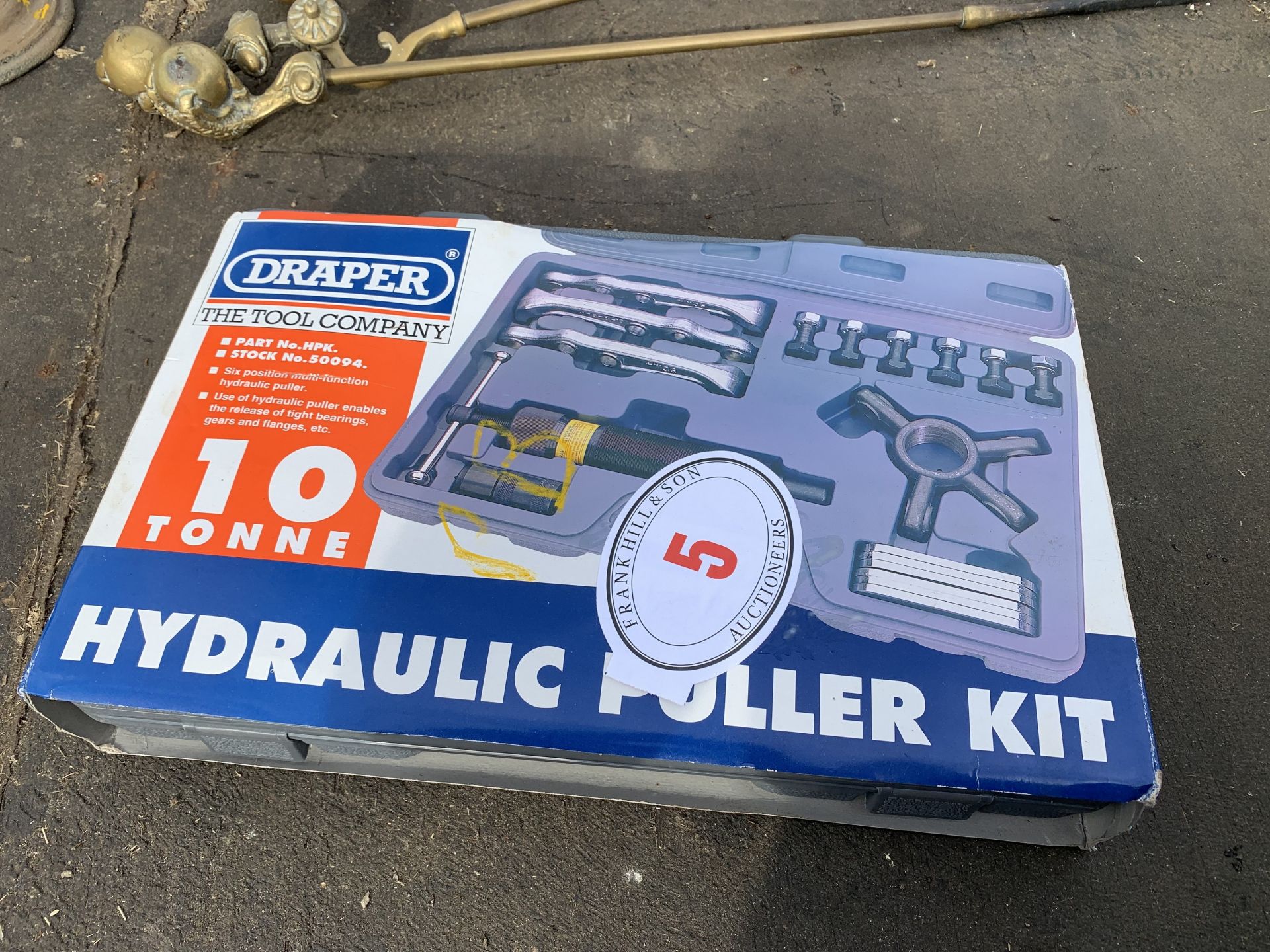 Hydraulic puller kit