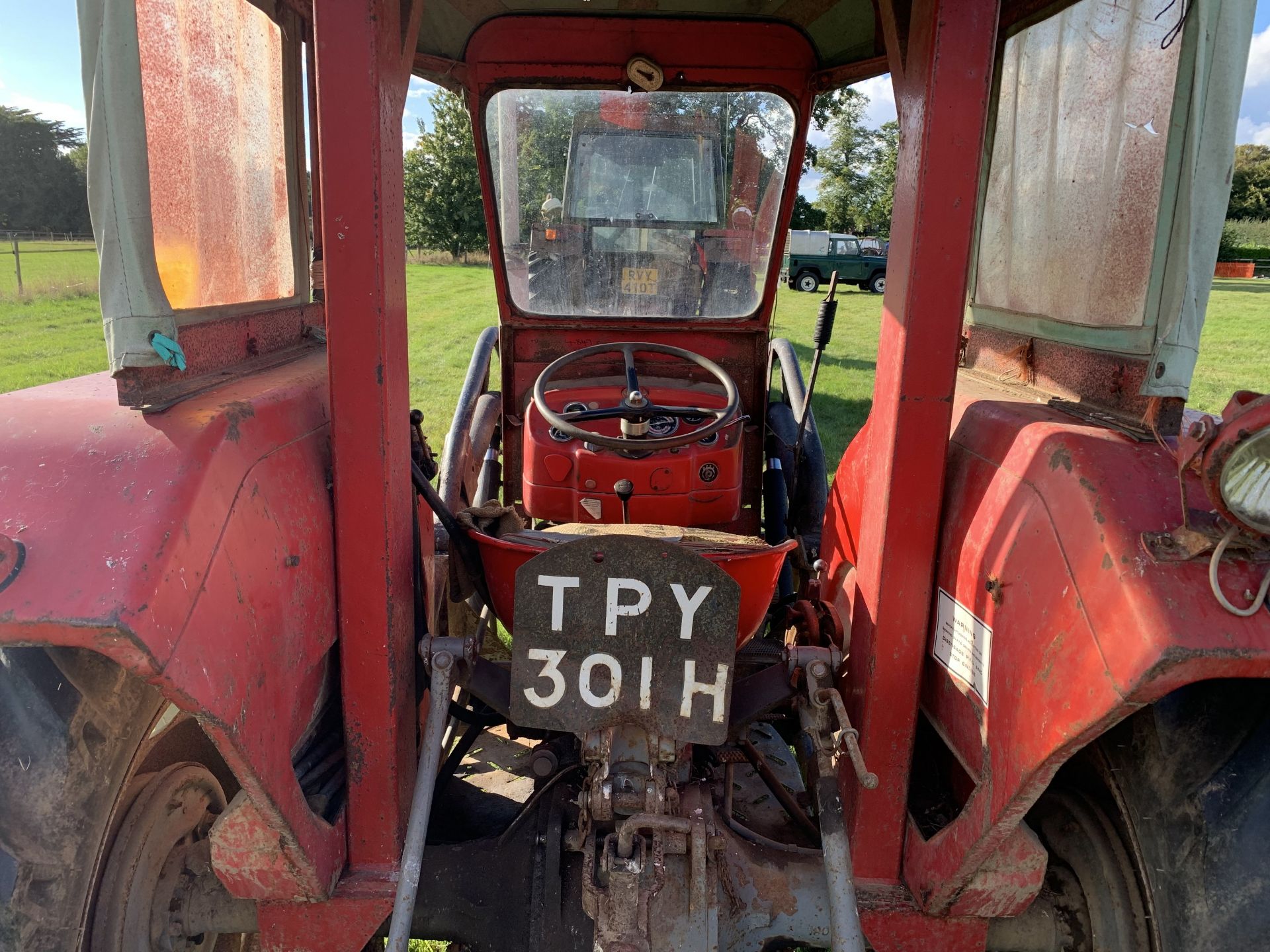 Massey Ferguson 135 tractor with loader & cab, TPY 301H, 5172hrs indicated, 1 owner from new, comes - Image 4 of 8