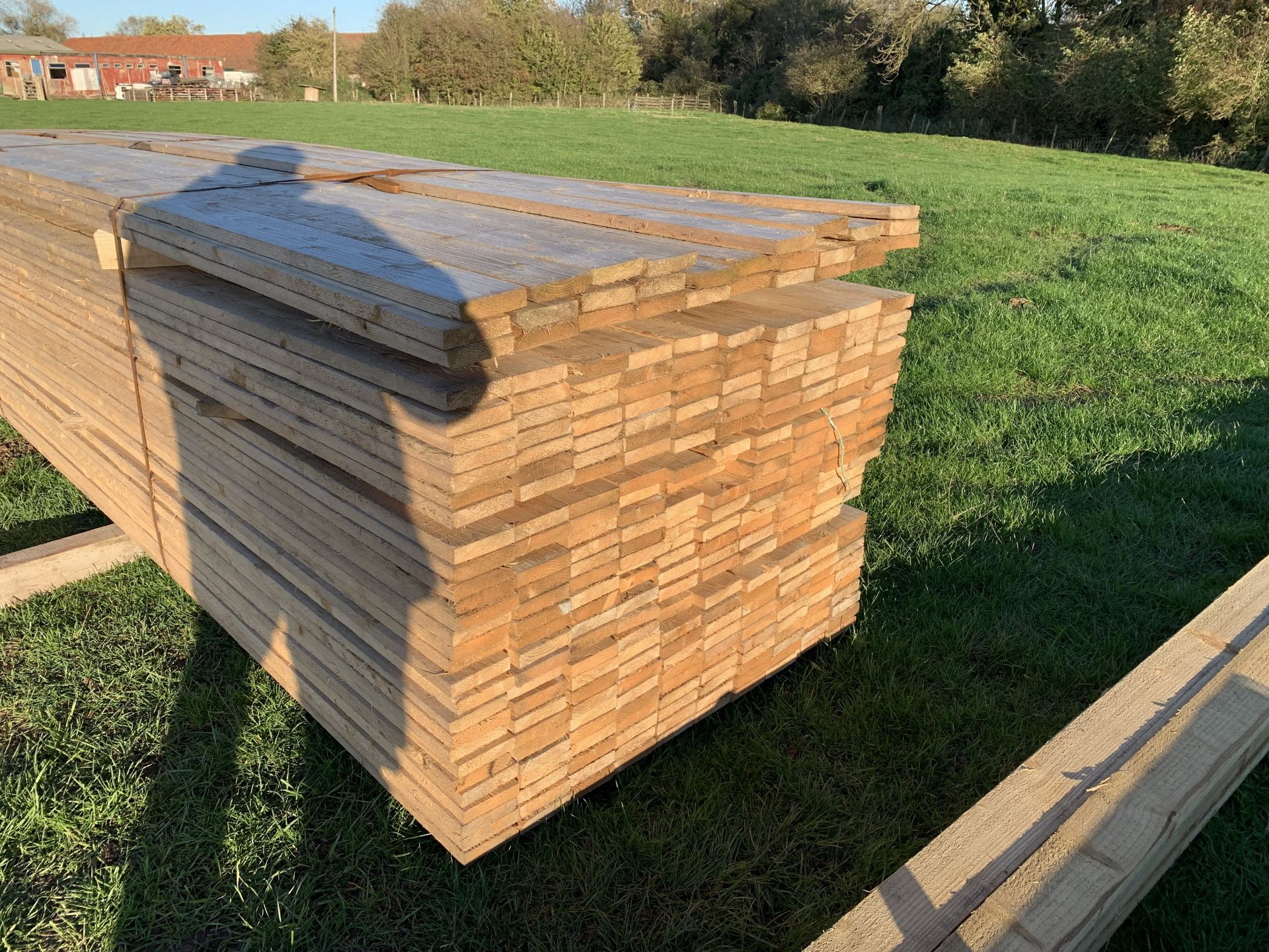 Pack of 4" timber 4.8-5.4m - Image 2 of 2