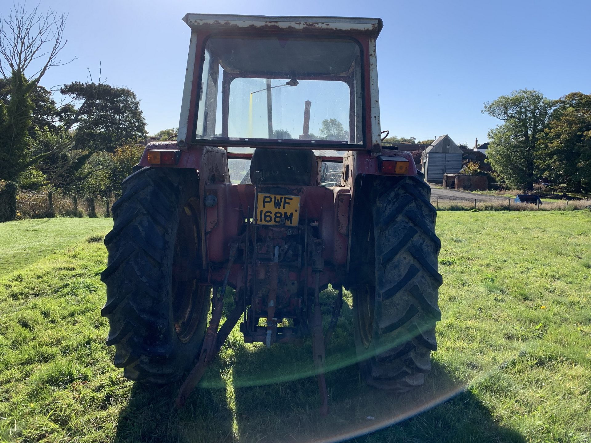 International 674 tractor, PWF 168M, 5450 hours, non-runner, with V5 - Image 5 of 6