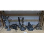 Collection of metal wares to include candlesticks, vases, etc (7)