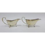A pair of George V silver sauce boats, Birmingham 1930, 14cm (2)