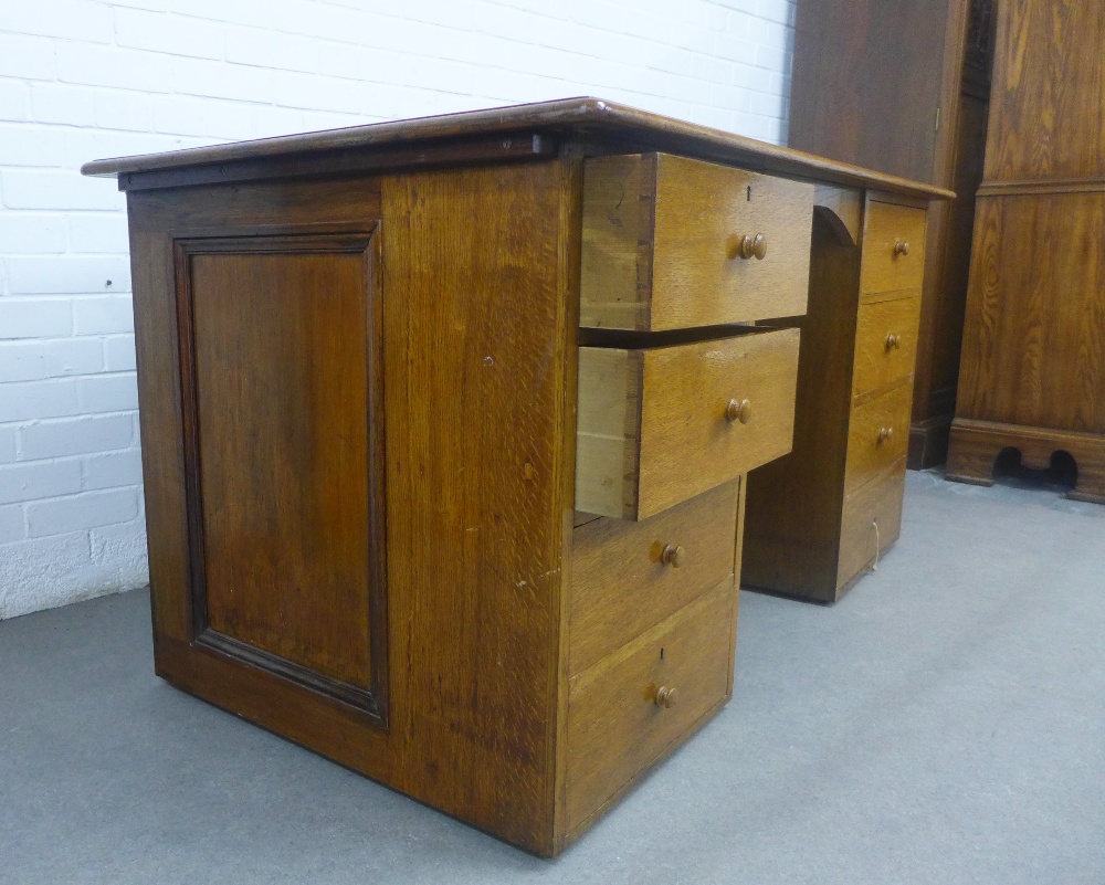 Early 20th century oak pedestal desk, rectangular top with faux leather skivver over an - Image 3 of 3