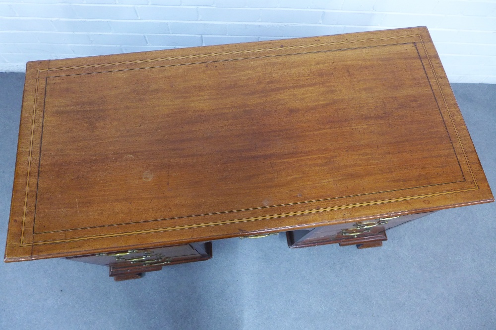 19th century mahogany and inlaid kneehole desk with an arrangement of nine drawers, with a - Image 2 of 4