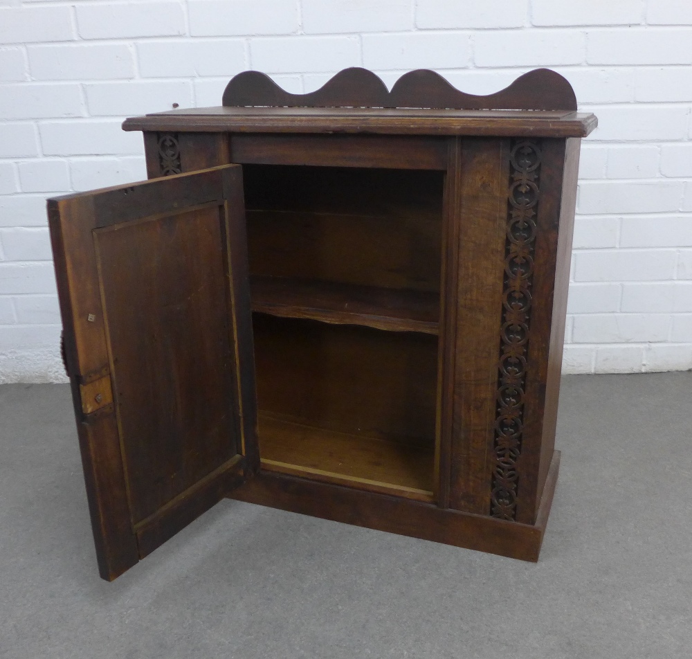 Small hardwood cabinet, single door and shelved interior, 66 x 68 x 25cm - Image 2 of 2