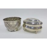 Victorian silver bowl, Charles Boyton II, London 1864, chased with a repeating pattern of