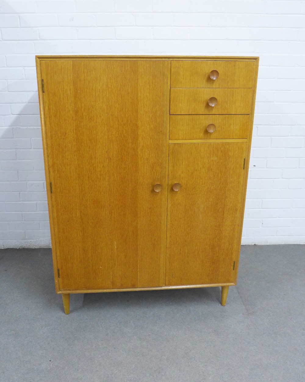 Meredew mid century light oak compactum 94 x 133 x 49cm.