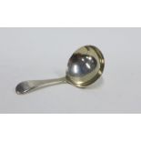 Georgian silver caddy spoon, William Eley and William Fearn, London 1804, 8cm
