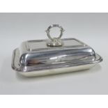 Edwardian silver entree dish and cover, Walker & Hall, Sheffield 1903, 26cm long