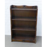 Early 20th century oak waterfall open bookcase, 62 x 91 x 21cm