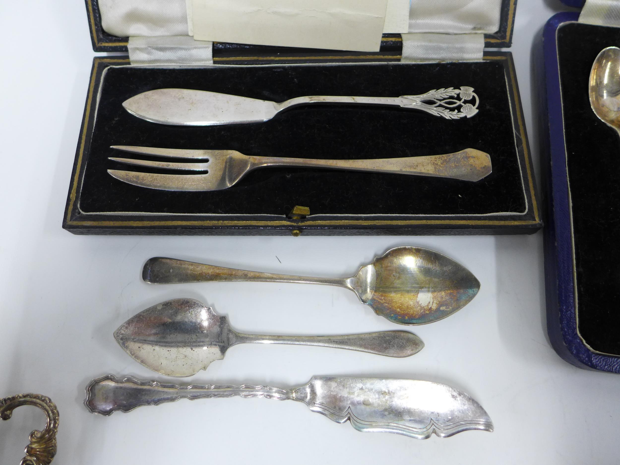 Cased set of six Sheffield silver teaspoons, five Georgian silver teaspoons, Epns spoons, tea - Image 3 of 4