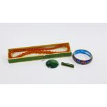 A strand of faux amber beads, jadeite brooch and another and cloisonné bangle (4)
