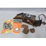 Rolleiflex Compur Rapide vintage camera, Franke & Heidecke, serial number 587573, with leather case,