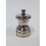 Silver pepper grinder, London 1987, 7.5cm
