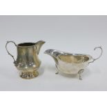 Silver sauce boat, Birmingham 1940 and a silver cream jug, Birmingham 1939, (2)