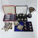 Cased set of six Birmingham silver teaspoons, cased set of six Sheffield silver handled fruit