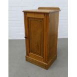 Aesthetic style pine ledgeback cabinet. 78 x 38 x 35cm