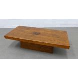 Rustic plank top coffee table of simple design, 26 x 92 x 44cm