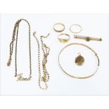 A collection of 9ct gold jewellery to include a wedding band, signet ring,, eternity ring, bangle,