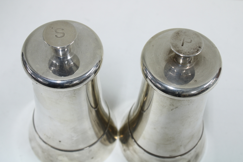 Christofle silver plated salt and pepper grinders, 13cm (2) - Image 2 of 3