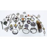 Collection of Scottish silver and white metal jewellery to include a Robert Allison penannular