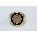 Gents Nemo me impune lacessit 9ct gold ring, UK ring size Y