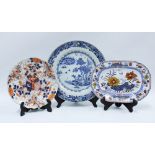 Chinese blue and white plate, Chinese Imari plate and a Staffordshire dish (3) 27cm.