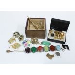 Collection of vintage and later costume jewellery (a lot)