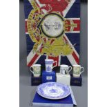 Commemorative porcelains, all boxed, to include a Spode QEII 90th birthday plate and mug, Aynsley