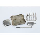 Edwardian silver vesta case, Chester 1905, small vetsa case, silver toast rack London 1924 and a