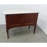 Marble top wash stand. 81 x 111 x 54cm.