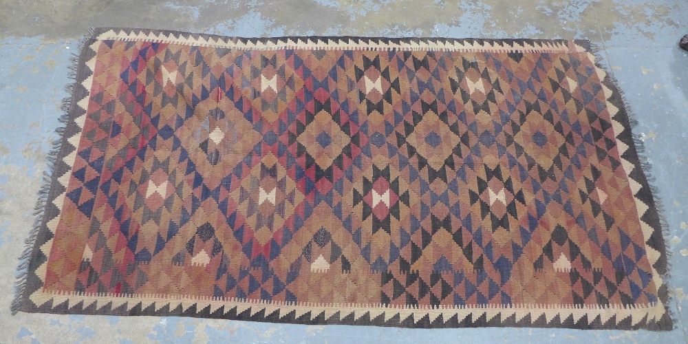 Kilim rug. 240 x 126cm.