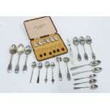 Cased set of six Sheffield silver coffee bean handled spoons, various silver teaspoons, two silver