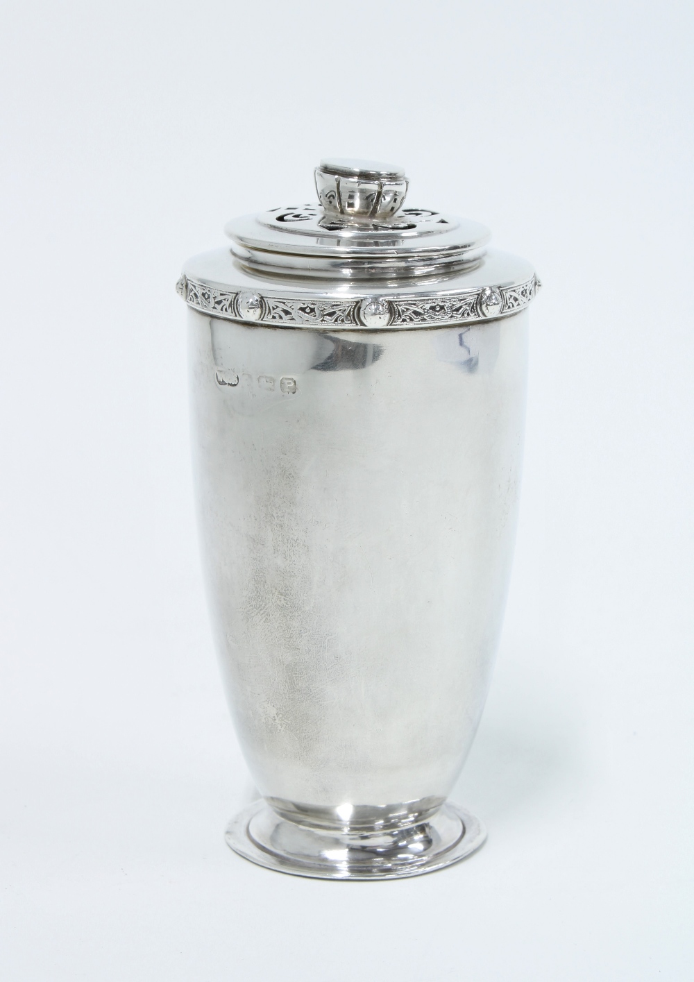 George VI silver sugar castor, Birmingham 1939, 12cm tall