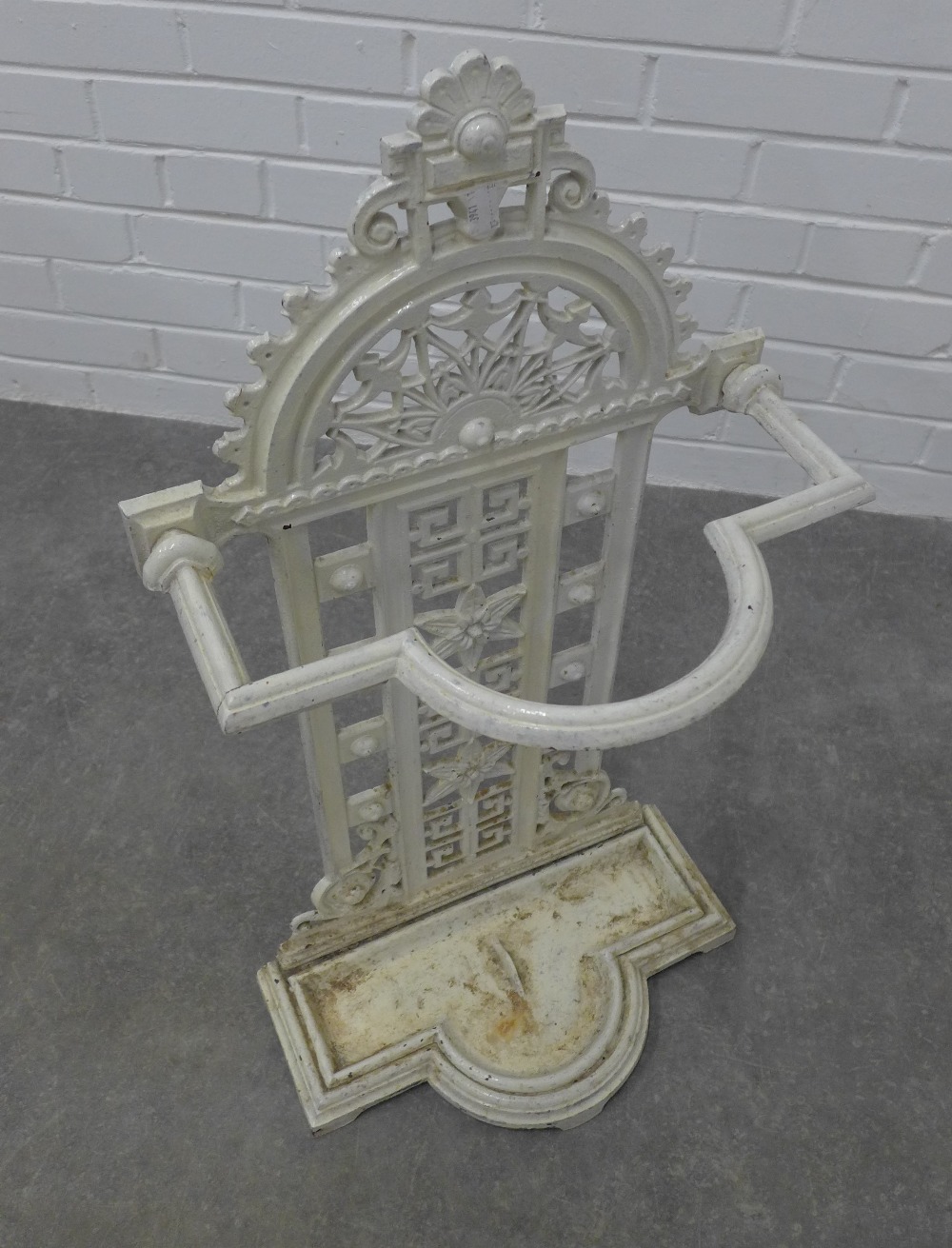Victorian white painted iron stick stand with Aesthetic pattern, 75 x 36 - Image 2 of 4