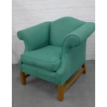 Green upholstered armchair. 85 x 98 x 55cm.