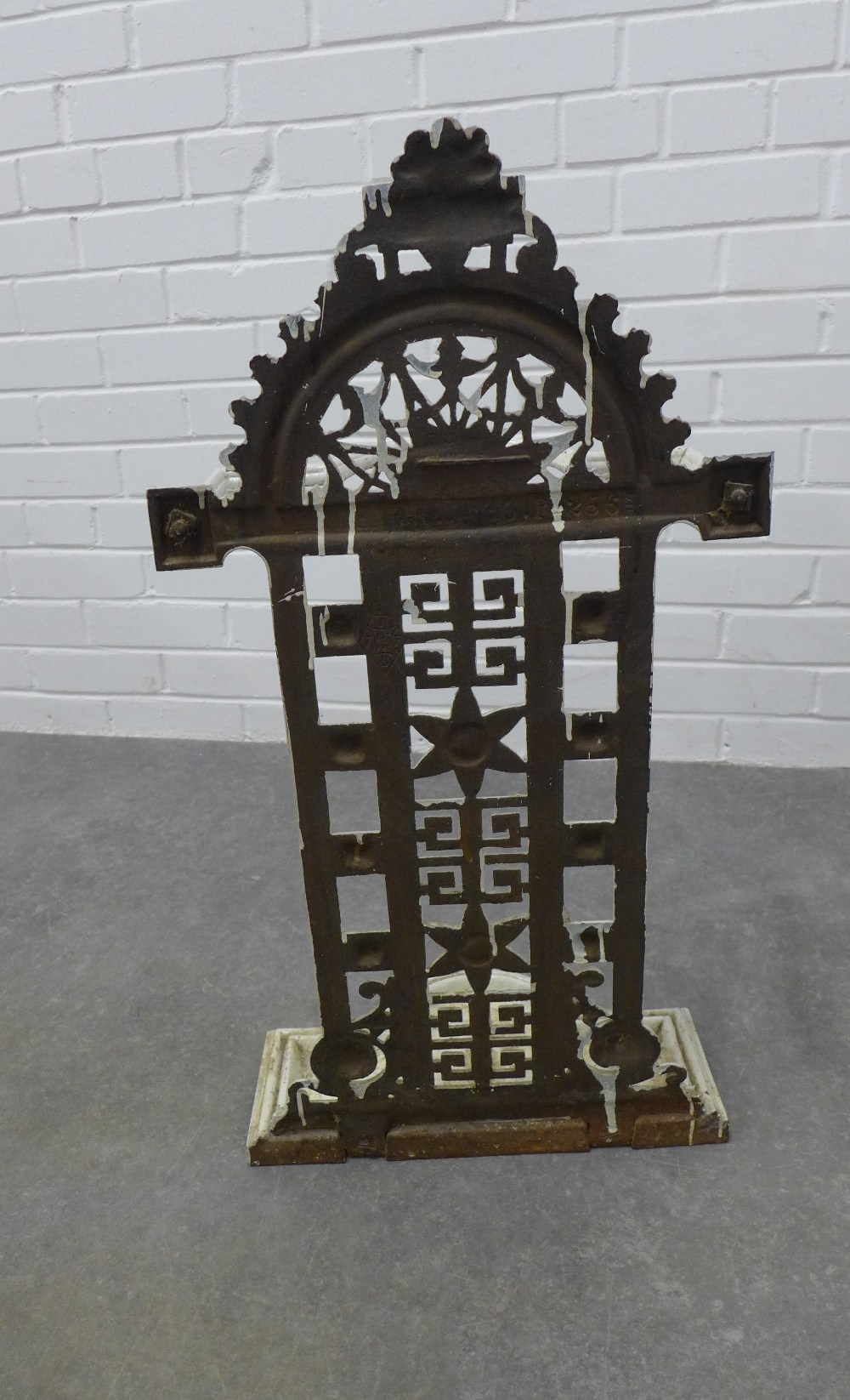 Victorian white painted iron stick stand with Aesthetic pattern, 75 x 36 - Image 3 of 4