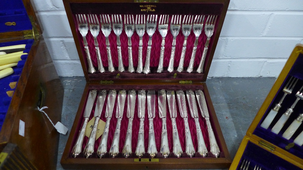 Early 20th century oak canteen, three drawers containing a part suite of Epns flatware together with - Image 3 of 4