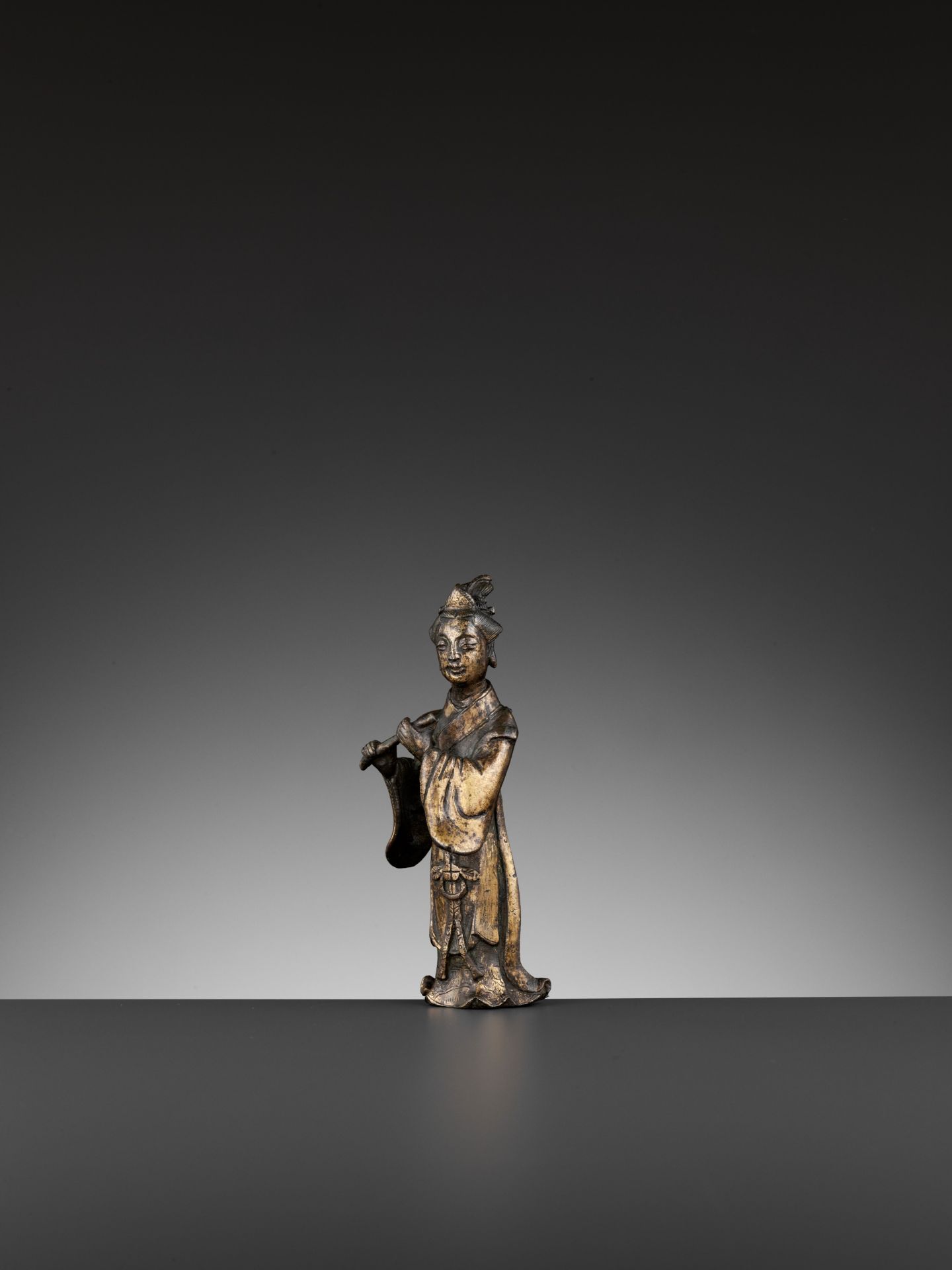 A PARCEL-GILT BRONZE FIGURE OF A FLUTIST, SONG TO MING DYNASTY - Image 3 of 11