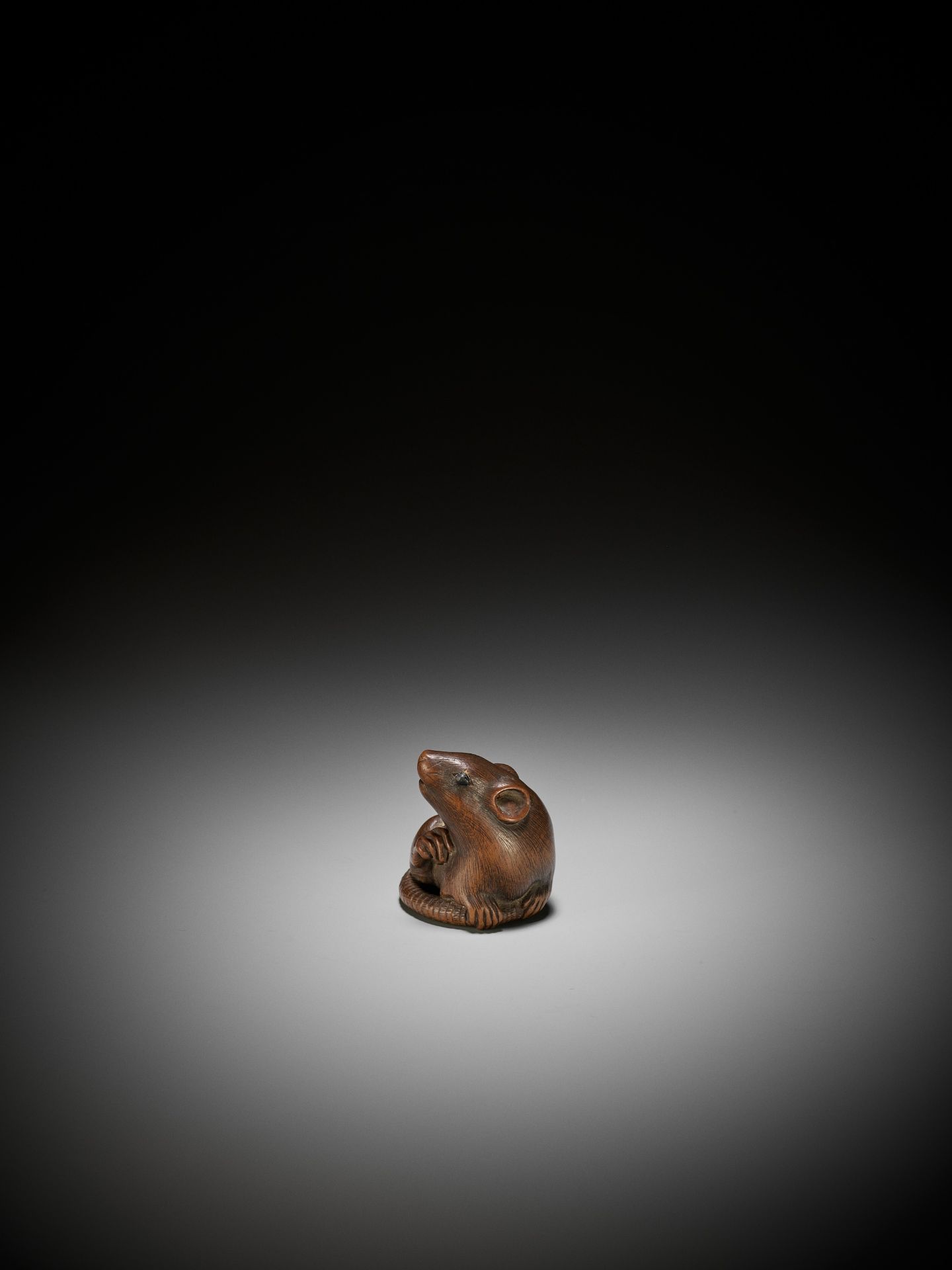 MASANAO: A SUPERB WOOD NETSUKE OF A RAT - Bild 7 aus 11