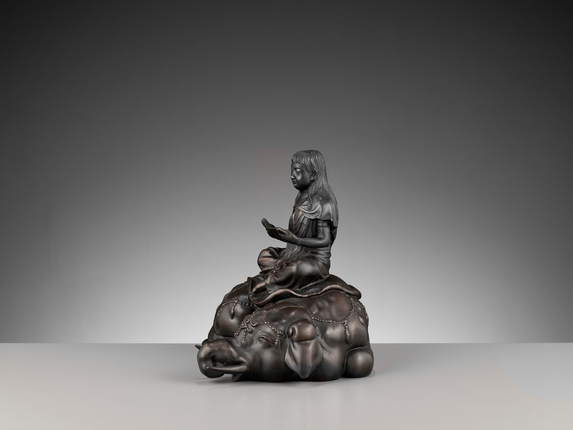 SHIUN: A FINE BRONZE OKIMONO OF FUGEN BOSATSU SEATED ON AN ELEPHANT - Image 6 of 10