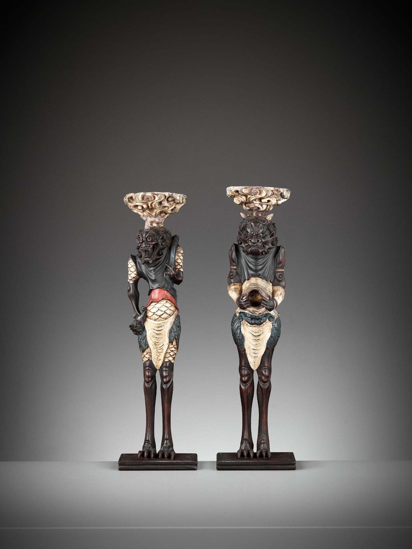 A PAIR OF PAINTED AND LACQUERED WOOD FIGURAL CANDLESTICKS DEPICTING ONI - Image 7 of 12