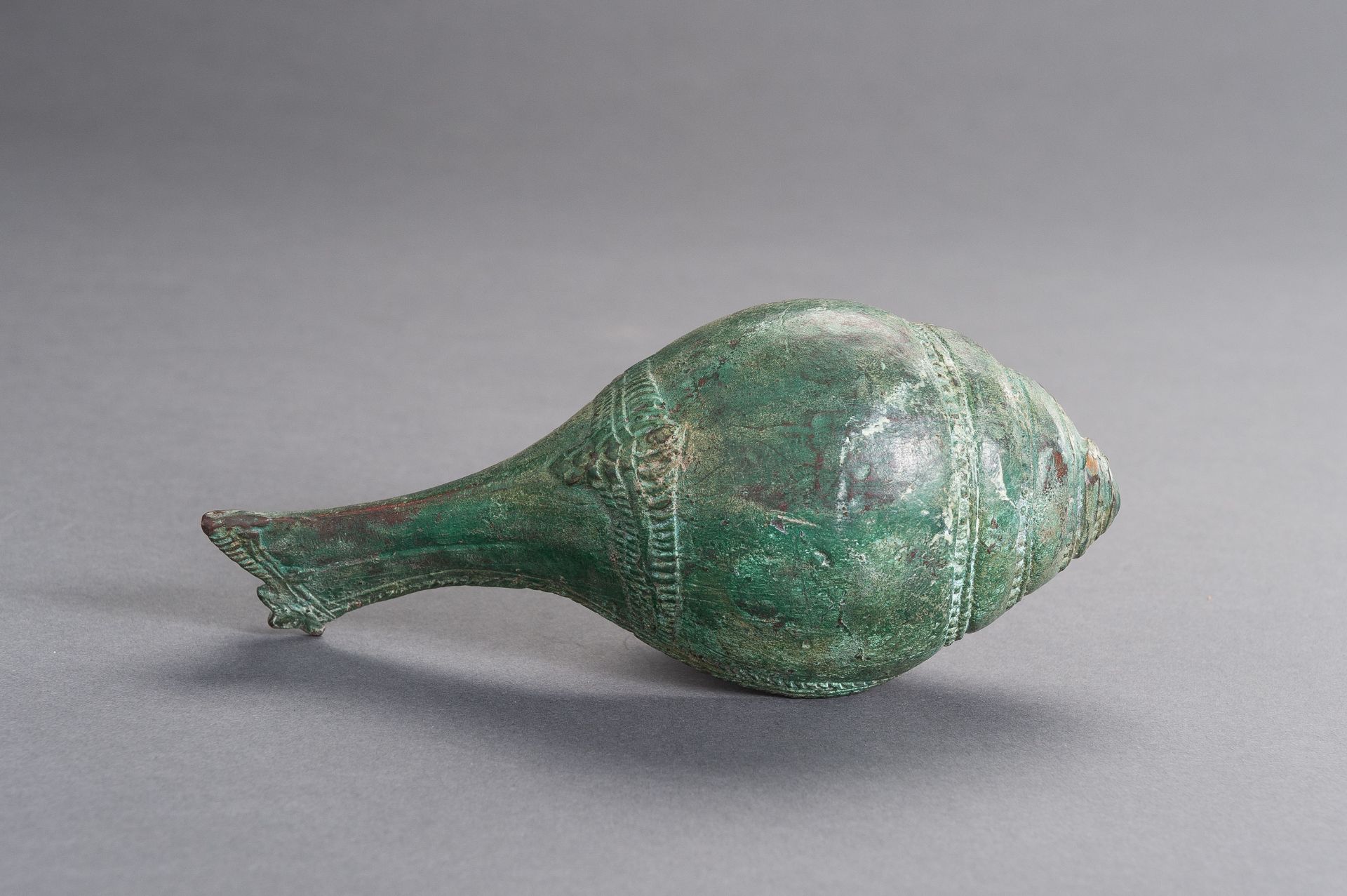 A BRONZE KHMER CONCH SHELL - Image 8 of 12