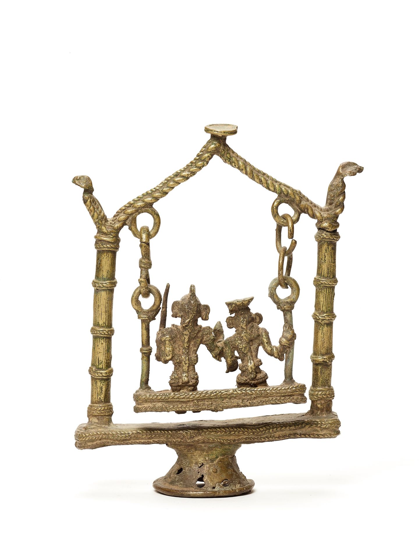 A BASTAR BRONZE OF GODDESSES ON A SWING - Bild 4 aus 4